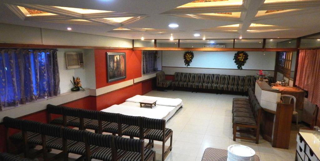 Hotel Raviraj Pune Eksteriør billede